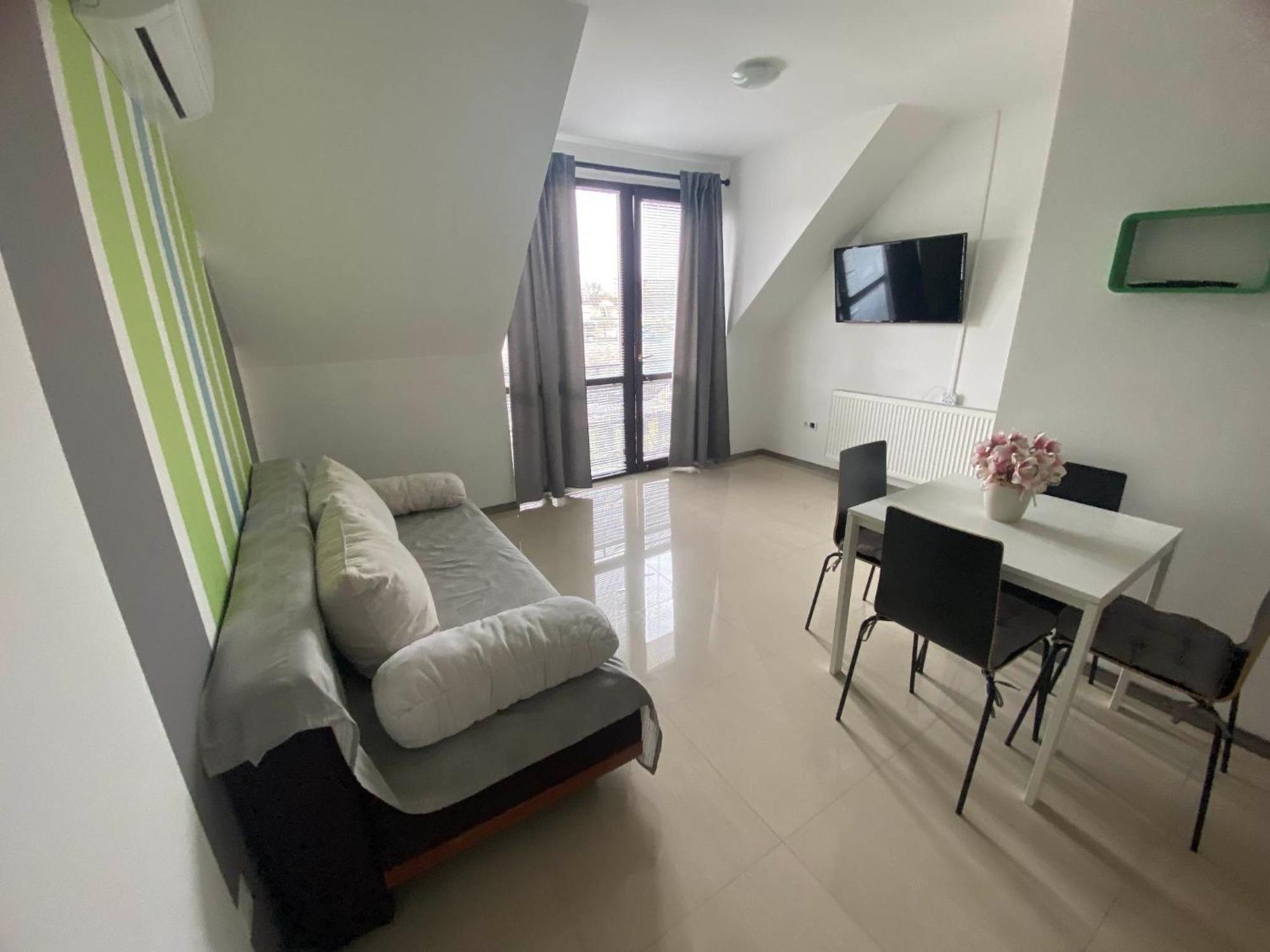 Lexy Family Apartman Hajduszoboszlo Exterior foto