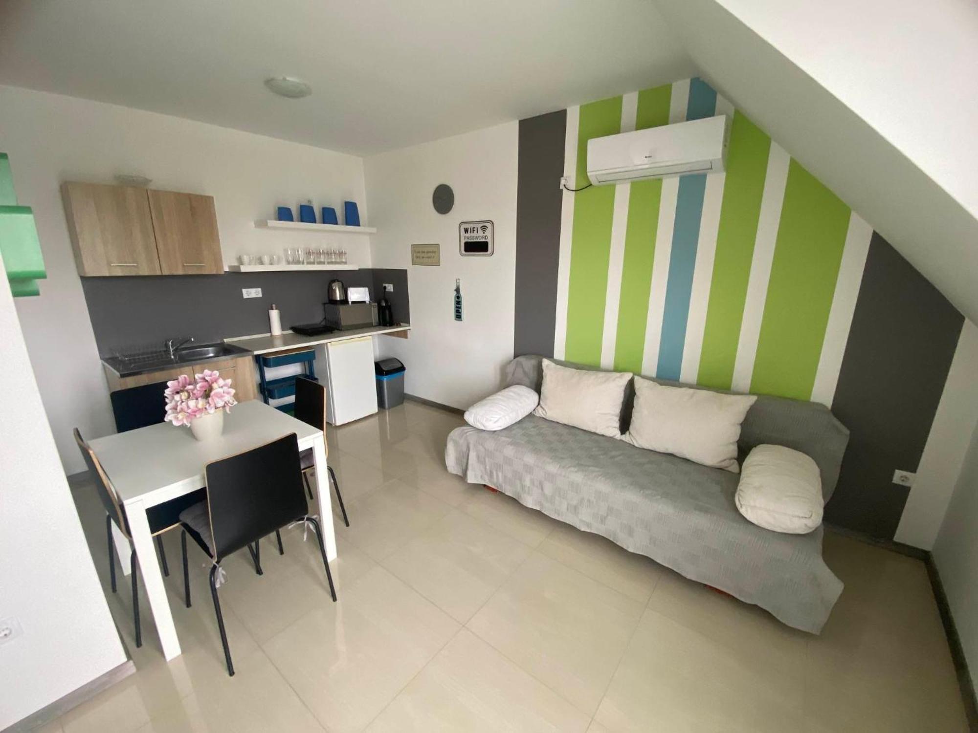 Lexy Family Apartman Hajduszoboszlo Exterior foto